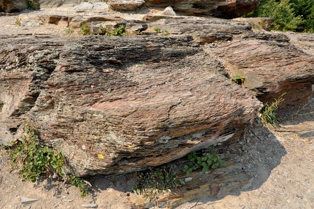 Rock formation at Sun Point